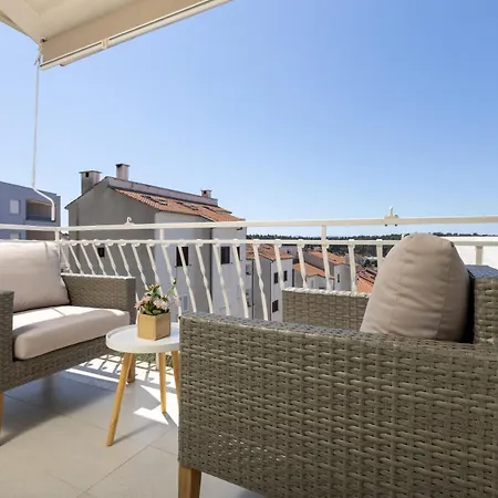 Miandmi Apartment Makarska