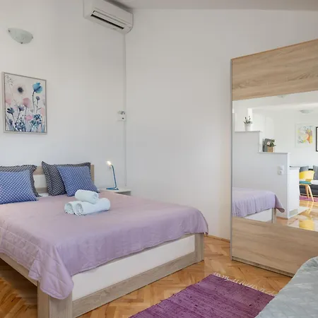 Miandmi * מאקרסקה