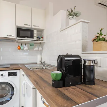 Miandmi דירה מאקרסקה