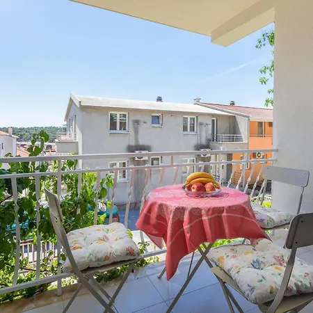 Miandmi Lägenhet Makarska